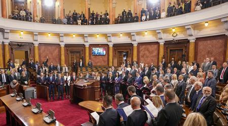 Srbski parlament potrdil novo vlado