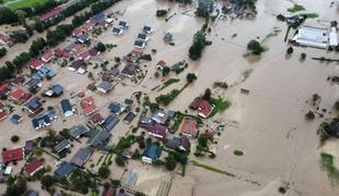 Vlada za sanacijo poplav predvideva 2,3 milijarde evrov