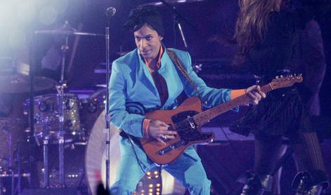 Na dražbo gre kitara, na katero je Prince igral na vrhuncu svoje slave