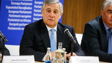 Tajani: Razmišljamo o podaljšanju nadzora na meji s Slovenijo