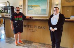 V piranskem hotelu gostili človeka, ki je obiskal največ držav na svetu #foto