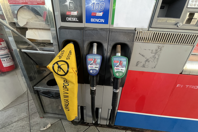 ADAC svetuje Nemcem: točite poceni gorivo v Sloveniji