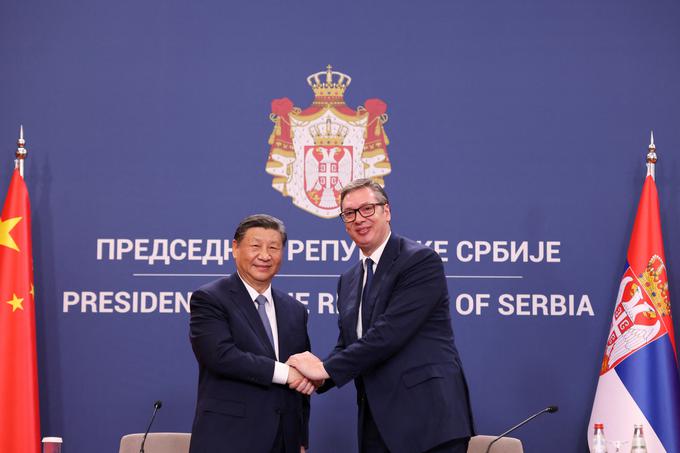 Vučić in Ši sta po sestanku podpisala skupno izjavo o poglobitvi dvostranskega strateškega partnerstva ter izgradnji skupnosti Srbije in Kitajske s skupno prihodnostjo v novi dobi. | Foto: Reuters