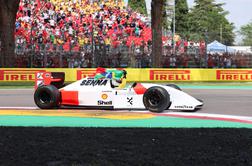 Zmagovalca odločile desetinke, čustveno, ko je bil na stezi "Senna"