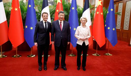 Kitajski predsednik po petih letih znova v Evropi