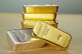 Zakaj se izplača investicija v zlato in srebro?