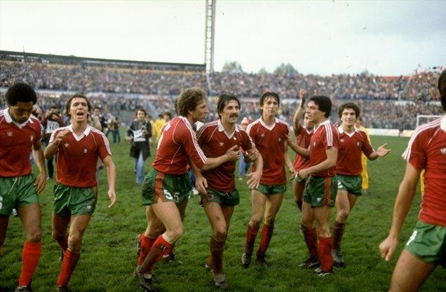 Veselje Portugalcev po domači zmagi nad Sovjetsko zvezo | Foto: 