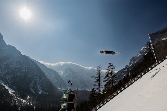 Kako daleč lahko letos v Planici poleti rekorder skakalnice Peter Prevc? | Foto: Sportida