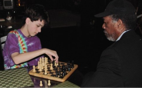 "Levo enajstletni jaz, desno Morgan Freeman," se je na forumu AskReddit pohvalil uporabnik koliano. | Foto: Reddit / koliano