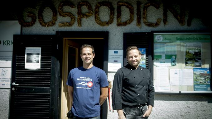 Brata Sašo in Blaž Mrhar uspešno nadaljujeta gostinsko tradicijo pri Gospodični. | Foto: Ana Kovač