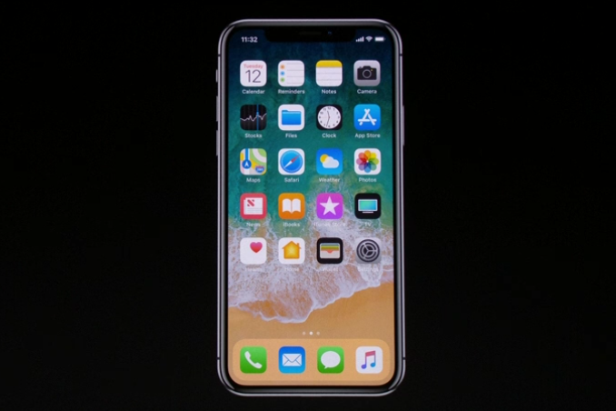 To je iPhone X, novo in do zdaj morda najpomembnejše poglavje v desetletni zgodovini znamke iPhone.  | Foto: Apple