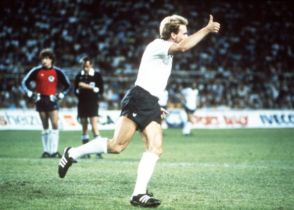 Karl-Heinz Rummenigge še v njegovih nogometnih časih. | Foto: Getty Images