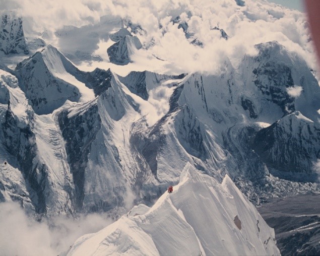 Zoran Bešlin na višini 8200 metrov | Foto: Janez Dovžan