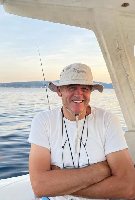 V zadnjih letih uživa s prijatelji v ribolovu na hrvaškem otoku Pašman. | Foto: Instagram