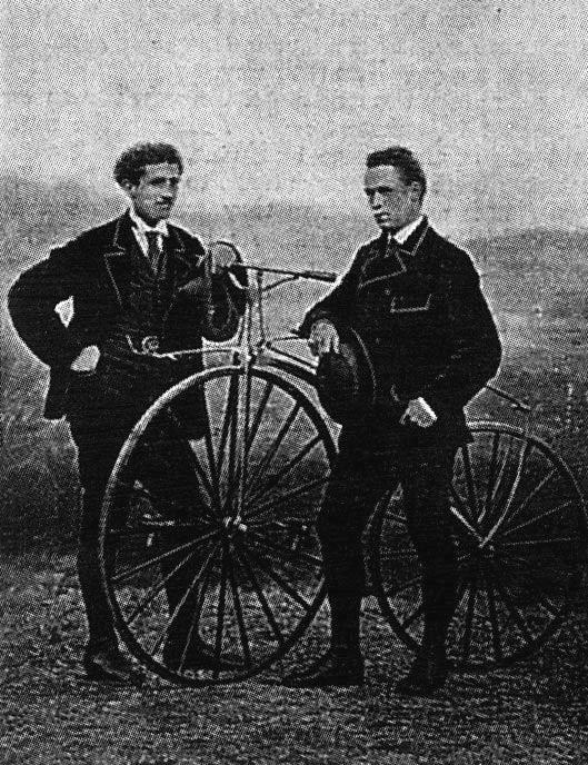 James Moore (desno) leta 1869 | Foto: Wikimedia Commons