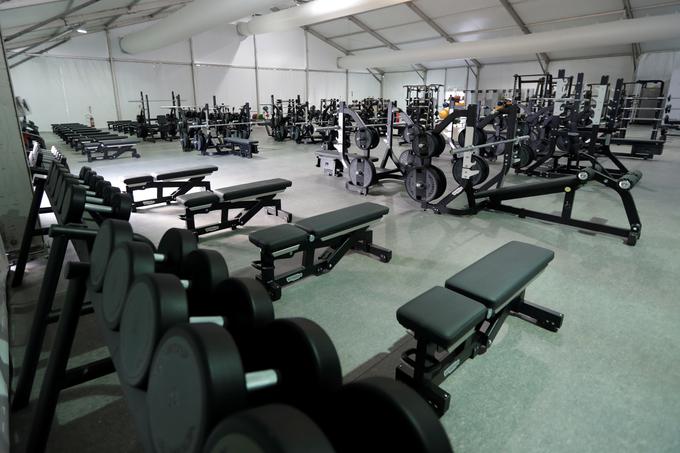 Športniki bodo imeli na voljo ogromen fitnes. | Foto: Reuters
