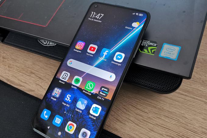 Xiaomi Mi 10T Pro 5G ima konkurenco seveda tudi izven znamke Xiaomi - najresneje ga ogrožajo novi igralci, kot je prav tako kitajski RealMe in nekatere manj "navite" različice ustaljenih težkokategornikov, kot je Samsung Galaxy S20 FE.  | Foto: Matic Tomšič