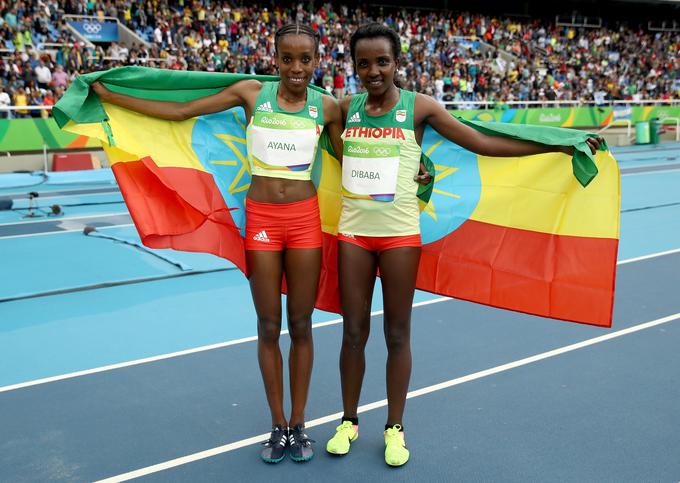 Almaz Ayana je osvojila prvo, Tirunesh Dibaba pa že šesto olimpijsko medaljo. | Foto: Getty Images