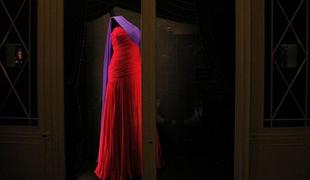 Obleke princese Diane prodane za več kot 800 tisoč funtov