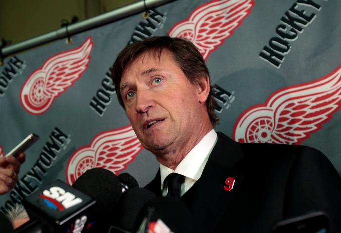 Wayne Gretzky meni, da si Howe zasluži upokojitev devetice s strani lige NHL. Do zdaj je liga upokojila le številko 99, ki jo je nosil Gretzky, medtem ko sta devetico Howa upokojila Detroit in Hartford Whalers. | Foto: Reuters