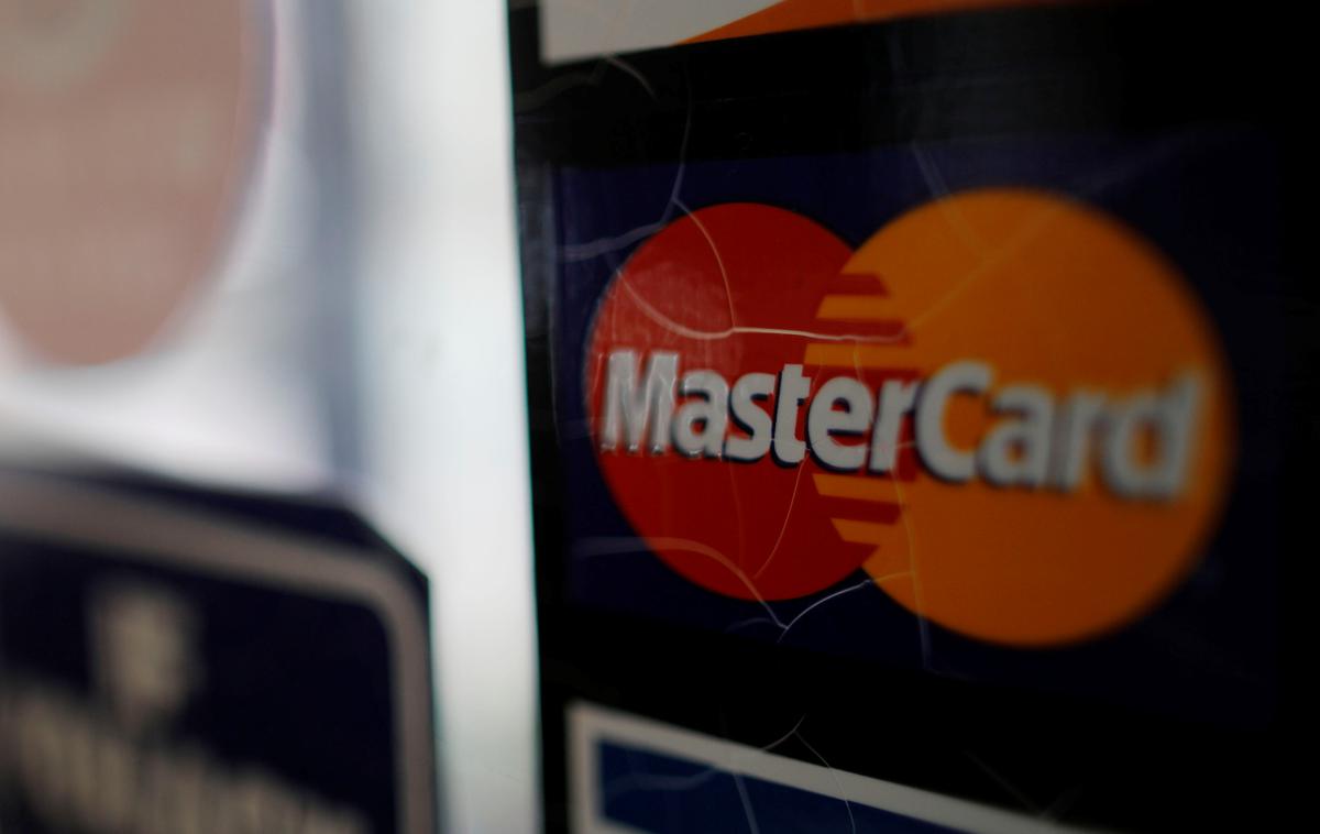 Mastercard | Mastercard že nekaj časa ne skriva več naklonjenosti kriptovalutam in blockchainu, tehnologiji v ozadju. Po mnenju nekaterih je samo še vprašanje časa, kdaj bo ameriški finančni gigant v svet kriptovalut zapeljal s polnim plinom. | Foto Reuters