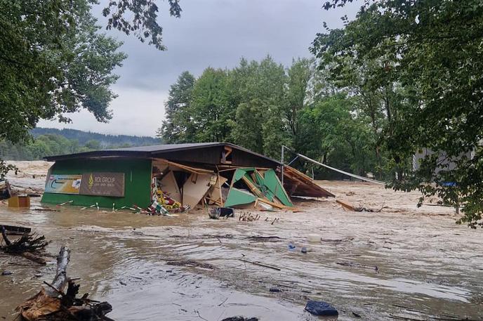 Tacen, poplava | Kajakaški center v Tacnu v petek dopoldne. | Foto Kajakaška zveza Slovenije