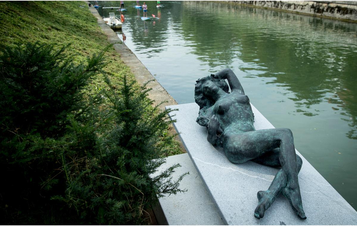 Gallusovo nabrežje, kip | Boginja Ljubljane in Barja Ekvorna | Foto Ana Kovač