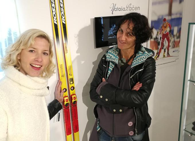 Planetova novinarka Suzana Kozel s smučarsko tekačico Natašo Lačen, ki je dvakrat sodelovala na olimpijskih igrah. | Foto: 