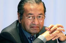 V Maleziji na volitvah zmagal 92-letni Mahatir