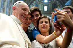 Papež Frančišek na Instagramu v rekordnem času zbral milijon sledilcev