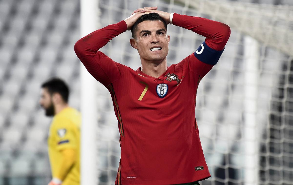 Cristiano Ronaldo | Če bi Portugalska potegnila krajšo v play-offu za SP 2022, bi Cristiano Ronaldo prvič v svoji karieri ostal brez velikega tekmovanja. | Foto Guliverimage
