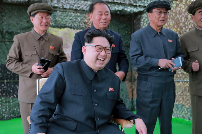 Severnokorejski komunistični diktator Kim Džong Un je po mnenju ameriških analitikov še vedno grožnja za svetovni mir. | Foto: Reuters