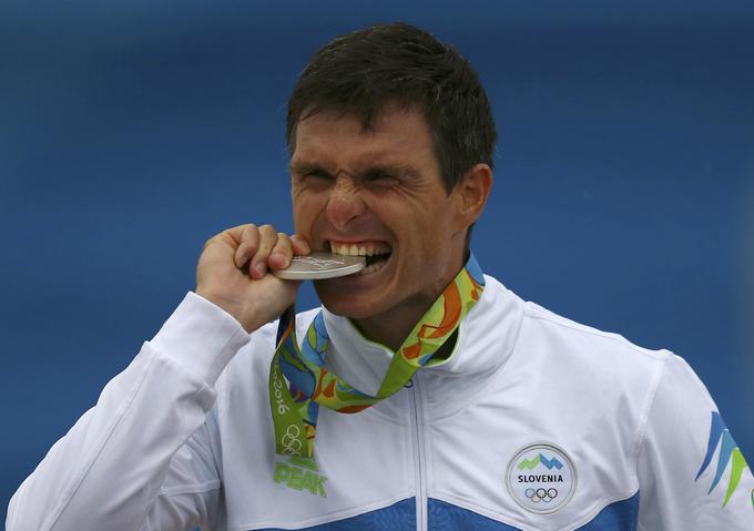 Tretje olimpijske igre, prva kolajna. | Foto: Reuters