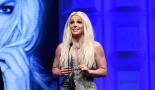 Oče Britney Spears se odziva na obtožbe, da je njegova ujetnica #video