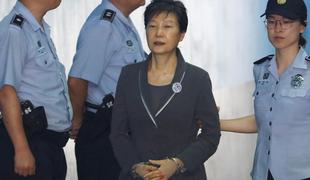 Južnokorejsko sodišče za nekdanjo predsednico države odredilo ponovno sojenje