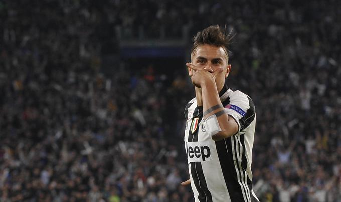 Takole se je zadetka v mreži Barcelone veselil as Juventusa Paulo Dybala. | Foto: Reuters