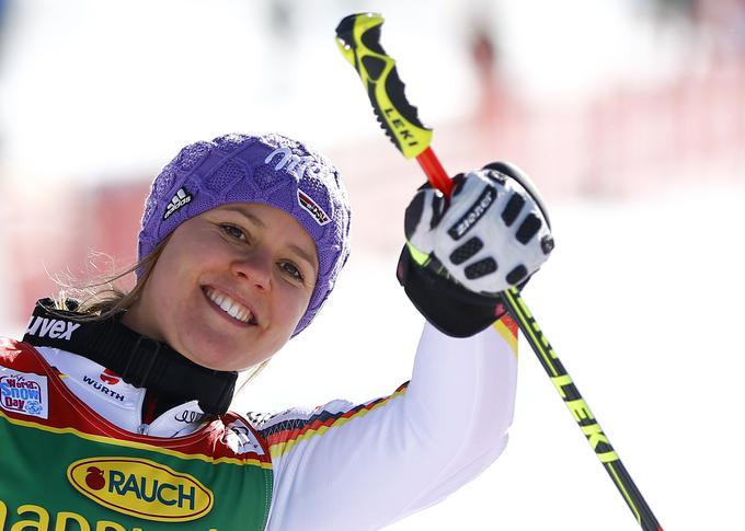 Vikoria Rebensburg v vlogi prve zmagovalke olimpijske zime. | Foto: Sportida