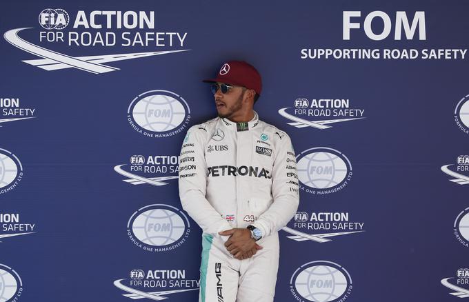 Hamilton se je zapletel v trčenje z Rosbergom. Mercedes je prvič letos zabeležil dvojno ničlo. | Foto: 