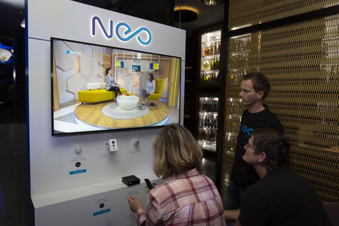 Platforma NEO omogoča tudi povezovanje naprav v pametni dom. | Foto: Bojan Puhek
