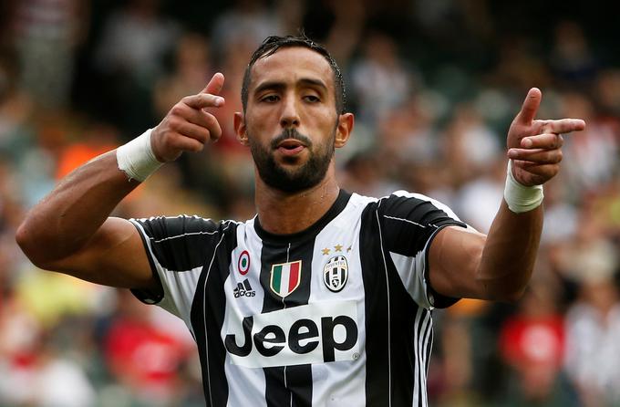 Kapetan Maroka Medhi Benatia nekaj časa ne bo mogel pomagati Juventusu. | Foto: Reuters