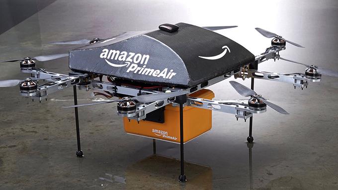Amazon načrtuje, da bo najpozneje do leta 2018 izdelke začel dostavljati tudi z brezpilotnimi letalniki oziroma droni (storitev Prime Air).  | Foto: 