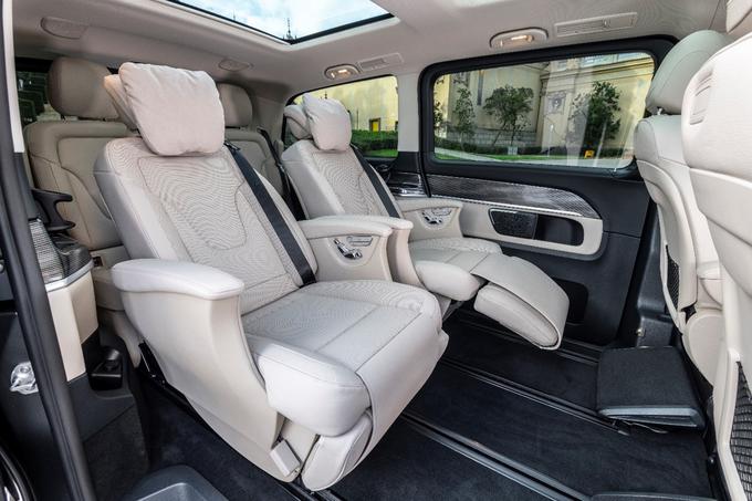 Zaradi udobnega sedenja v notranjosti ga številni imenujejo kar velikoprostorec razreda S. | Foto: Mercedes-Benz AG