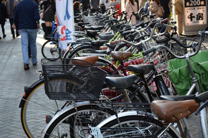 Ukradena kolesa so različnih cenovnih vrednosti oziroma razredov. Tudi kraji, kjer so tatvine izvršene, so raznoliki - od kolesarnic, hodnikov, kleti do vozil -, pravijo na policiji. | Foto: Thinkstock