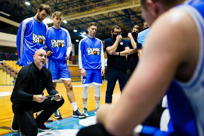 Robi Ribežl trenutno vodi Zlatorog, pred tem je bil trener drugoligaša Celje. | Foto: Grega Valančič/Sportida