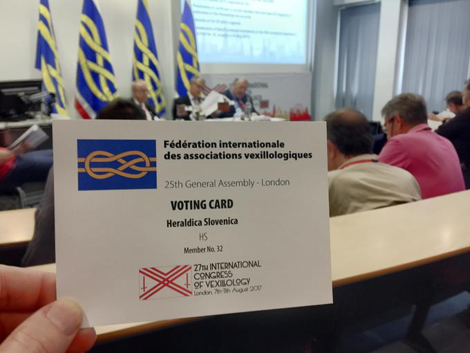 Na glasovanju je kandidatura Slovenije v organizaciji društva Heraldica Slovenica prejela 43 od skupno 49 glasov. | Foto: Društvo Heraldica Slovenica