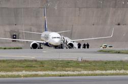Panika v zraku: na Ryanairovem letalu še ena grožnja z bombo