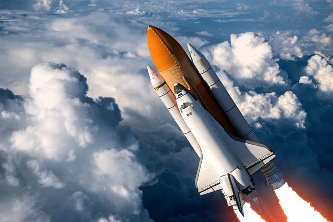 Prosen je ocenil, da bi potniki med dviganjem rakete podjetja SpaceX v vesolje po trenutnih načrtih izkusili konstantno silo pospeška 3G oziroma trikratnik gravitacijskega pospeška Zemlje, izpostavljeni pa bi mu bili več deset minut, kar bi bilo zanje najverjetneje smrtonosno. 3G je bil, na primer, absolutni maksimum sile pospeška, ki so jo občutili astronavti v plovilu Space Shuttle (na fotografiji).  | Foto: Thinkstock