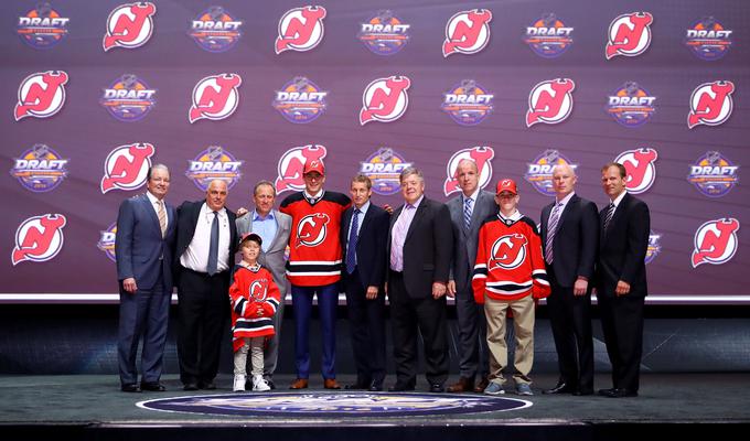 Kot prvi bodo izbirali pri New Jersey Devils, ki ima na voljo kar 11 izborov. | Foto: Getty Images