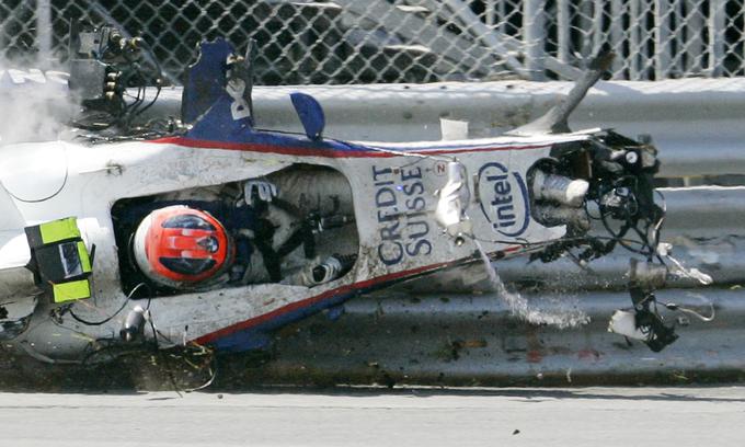 Sodobna formula ena je tako varna, da dirkači brez večjih poškodb preživijo tudi nesreče, kot se je leta 2007 v Kanadi pripetila Robertu Kubici. | Foto: Reuters
