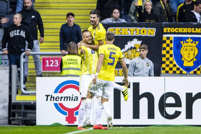 Na povratni tekmi 2. kroga kvalifikacij za ligo Europa v sezoni 2019/20 je šokiral navijače takratnega švedskega prvaka AIK Solna z zadetkom na začetku drugega polčasa, s katerim je izenačil na 1:1. Maribor je po podaljšku izgubil z 2:3, a vseeno napredoval zaradi večjega števila doseženih zadetkov na gostovanju. V Ljudskem vrtu je zmagal z 2:1. Kotnik je bil proglašen za igralca tekme v Stockholmu. | Foto: Guliverimage/Vladimir Fedorenko